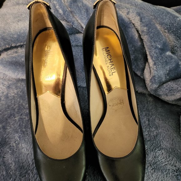 MK Michael Kors Hamilton Pumps - Picture 6 of 6